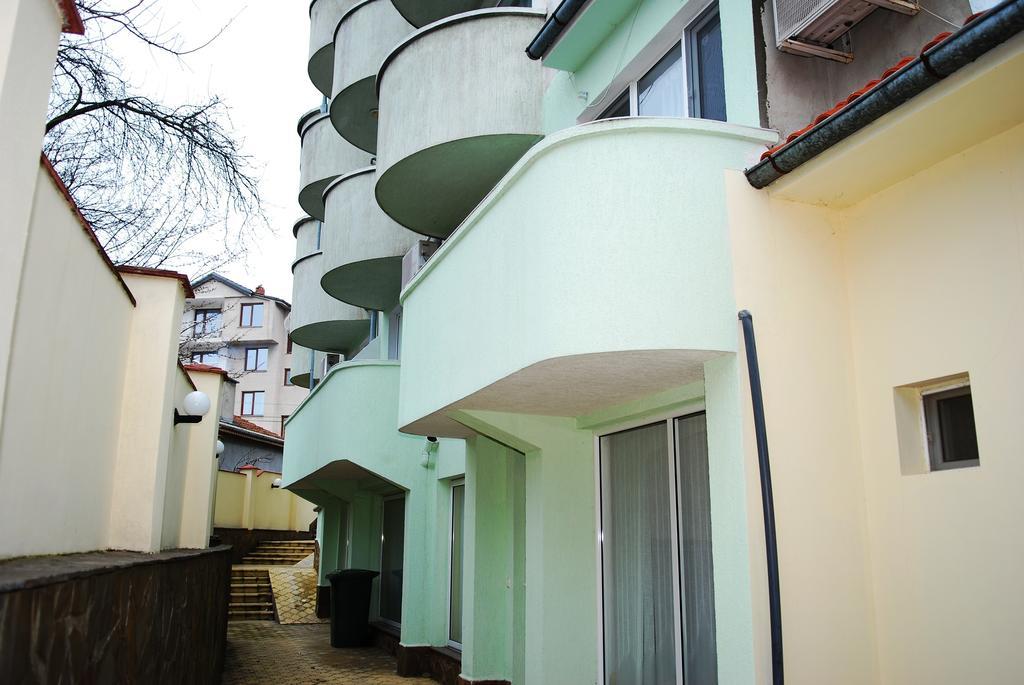 Guest House Markovi 라브다 외부 사진