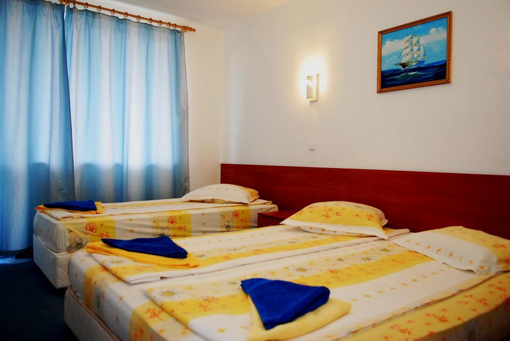 Guest House Markovi 라브다 외부 사진