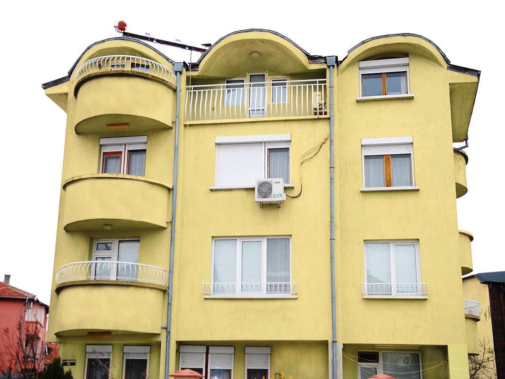 Guest House Markovi 라브다 외부 사진
