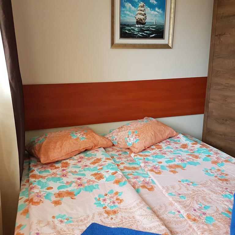 Guest House Markovi 라브다 외부 사진