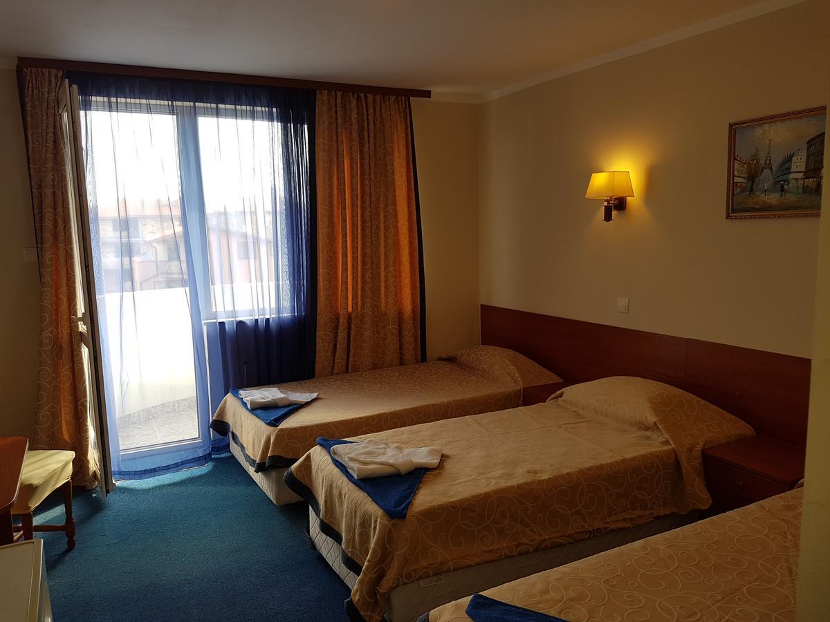 Guest House Markovi 라브다 외부 사진