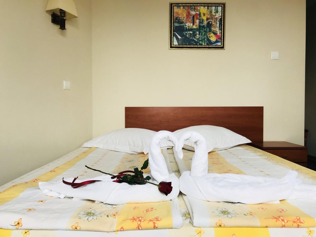 Guest House Markovi 라브다 외부 사진